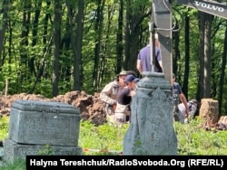 Ексгумаційні роботи