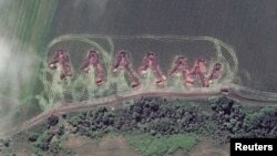 Сателитна снимка на артилерийски позиции, разположени северно от град Лиман.