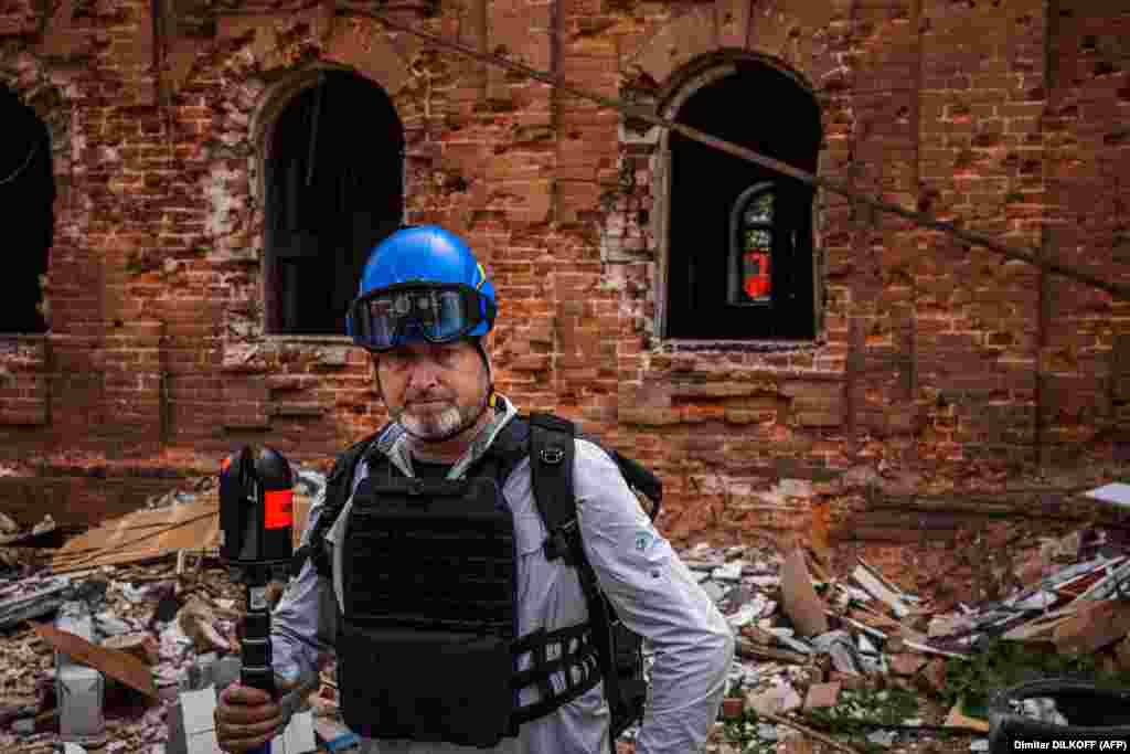 Бидејќи Дуран е самовработен, тој може да избира проекти на кои сака да работи, како што е експлозијата на пристаништето во Бејрут. &bdquo;Да се сними сцена која повеќе не постои е многу важно&ldquo;, вели тој. &bdquo;Работата е за историја, архитектура, музеи и форензика&ldquo;, продолжува тој, &bdquo;а можеби и повеќе како што технологијата напредува&ldquo;.