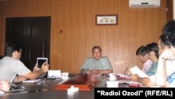 Абдулқодир Нуров, додситони низомии Суғд зимни нишасти хабарӣ дар робита ба ҳодисаи ҳалокати Фирдавс Раҳматов сӯҳбат кард.