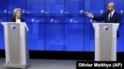 Predsednica Evropske komisije Ursula von der Leyen (fan der Lajen) i predsednik Evropskog Saveta, Charles Michel (Šarl Mišel)