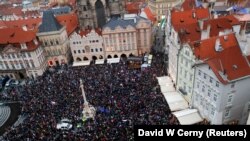 U zemlji se 17.11. obilježava 32. godine od Baršunaste revolucije: tokom ovogodišnje komemoracije pojedini su i protestovali zbog mjera 
