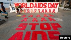 СПИДге каршы күрөш күнүнүн Индияда белгилениши. Колката шаары, Индия. 30-ноябрь, 2017-жыл. 
