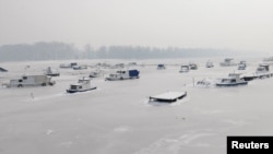 Dunav, februar 2012.