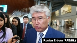 Мәдениет және спорт министрі Арыстанбек Мұхамедиұлы.