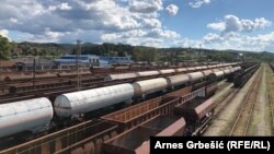 Uprava Željeznica RS-a želi da zaposli blizu 60 novih radnika, među kojima su i mašinovođe, teretne kompozicije na željezničkom čvorištu, Doboj, 22. septembar 2022.