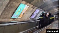 მოქალაქის დაკავება მეტროსადგურ "თავისუფლების მოედანზე"