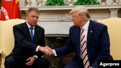 Klaus Iohannis și Donald Trump, în timpul vizitei la Casa Albă, 20 august
