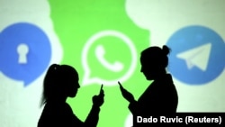 فیس‌بوک کاربران واتس‌اپ را مجبور به اشتراک‌گذاری برخی داده‌ها با فیس‌بوک کرده است