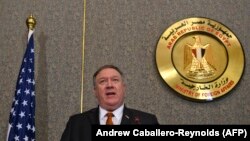 Secretarul de stat american Mike Pompeo la conferința de presă cu omologul său egiptean la Cairo, 10 ianuarie 2019