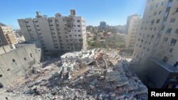 Fâșia Gaza: resturile blocului turn distrus de aviația israeliană, care găzduia mai multe biroul de presă.