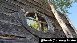 Частка драўлянай царквы ў вёсцы Калантаі. Яе пабудавалі ў 1642 годзе 