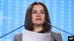 Szvjatlana Cihanouszkaja a Varsói Biztonsági Fórumon 2022. október 5-én