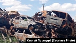 2 квітня Київщина була звільнена від російських військ. Після відступу військових РФ у визволених містах і селах були зафіксовані масові випадки убивств цивільних жителів. 