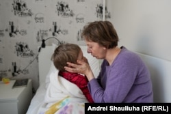 Алеся Рак разом із сином Матвієм