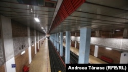 În 2009, opt stații de metrou au primit denumiri noi. Semănătoarea a devenit Petrache Poenaru.