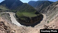 Быйыл жыл башында Кыргызстан, Казакстан жана Өзбекстандын энергетика министрлери “Камбар-Ата-1” ГЭСин куруунун жол картасына кол койгон.