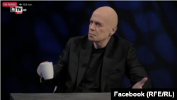 Слави Трифонов даде интервю пред "Дарик радио"
