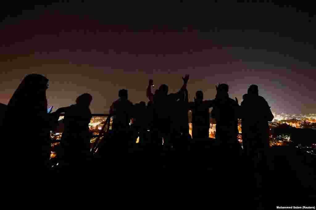 Hajnal a mekkai al-Nur-hegyen