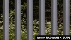 Її почали зводити в січні цього року на тлі міграційної кризи