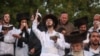 Aproximativ 30.000 de evrei hasidici, din peste 10 țări, s-au adunat în orașul ucrainean Uman, pentru a sărbători Rosh Hashanah, Anul Nou evreiesc, septembrie 2021. 