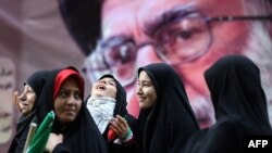 در ده دوره انتخابات ریاست جمهوری که تاکنون در ایران برگزار شده، تاکنون صلاحیت هیچ زنی توسط شورای نگهبان تایید نشده است. 