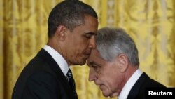 Барак Обама і Чак Гейґел, Вашингтон, 7 січня 2013 року