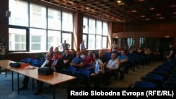 Të pandehurit në rastin "Monstra" dhe avokatët e tyre mbrojtës gjatë një seance publike në Gjykatën Supreme gjatë muajit maj 