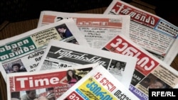 Газета «Ахали Таоба» сегодня пишет о продавцах на велосипедах, которые, по ее мнению, заставят население Грузии больше читать