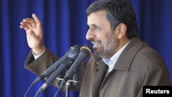 Маҳмуди Аҳмадинажод, раисиҷумҳури Эрон