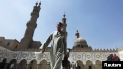 Университет «Аль​​​​-Азхар в Каире.