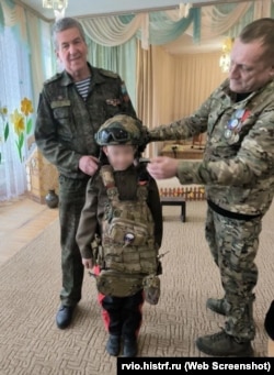 «Урок мужності» у дитячому садку в місті Ульяновськ