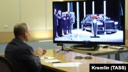 Володимир Путін, зробивши цей подарунок, міг порушити санкції Радбезу ООН проти Північної Кореї. Москва сама голосувала за ці санкції. Фото архівне 