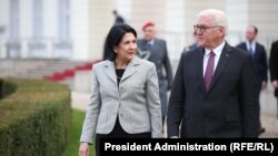 საქართველოს პრეზიდენტის სალომე ზურაბიშვილის და გერმანიის პრეზიდენტის ფრანკ-ვალტერ შტაინმაიერის შეხვედრა გერმანიაში. 2019 წლის თებერვალი.