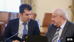 Министърът на икономиката Кирил Петков и министърът на околната среда Асен Личев