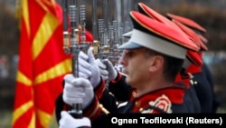 Membri ai gărzii de onoare a Macedoniei. Skopje, 5 februarie 5 2019