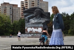 Погруддя Ернста Тельмана у Східному Берліні