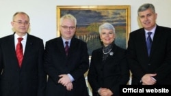 Predsjednik HZZ 1990 Božo Ljubić, predsjednik Hrvatske Ivo Josipović, premijerka Hrvatske Jadranka Kosor i predsjednik HDZBiH Dragan Čović tijekom susreta u Zagrebu, 12. januara 2011