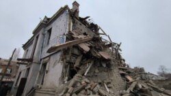 Patru morți după ce o rachetă a lovit un hotel din orașul natal al lui Zelenski