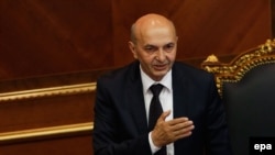 Isa Mustafa, 17 korrik