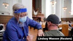 АКШда коронавируска каршы эмдөө