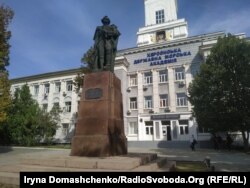 Пам’ятник Ушакову у Херсоні