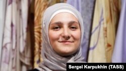Айшат Кадирова до цього обіймала посаду першого заступника міністра культури, її призначили на цю посаду 2 вересня 2020 року