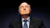Platini tražio ostavku, Blatter ignoriše zahtjev 