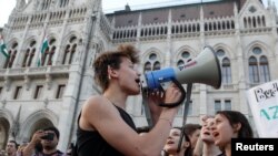 Венгриялык студенттер.