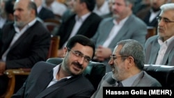 عباس جعفری دولت‌آبادی (راست) و سعید مرتضوی، دادستان‌های فعلی و سابق تهران