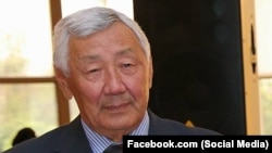 Карыпбек Асанов.