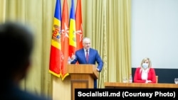 Igor Dodon la tribuna congresului