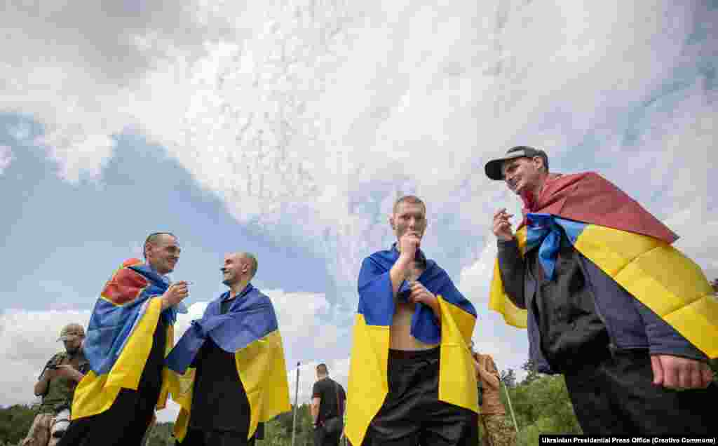 Розмови з побратимами після повернення з полону РФ 