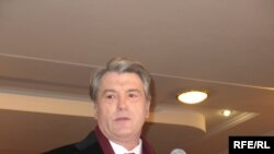 Согласно результатам воскресного голосования, у действующего главы государства Виктора Ющенко пятое место – более 5 процентов голосов